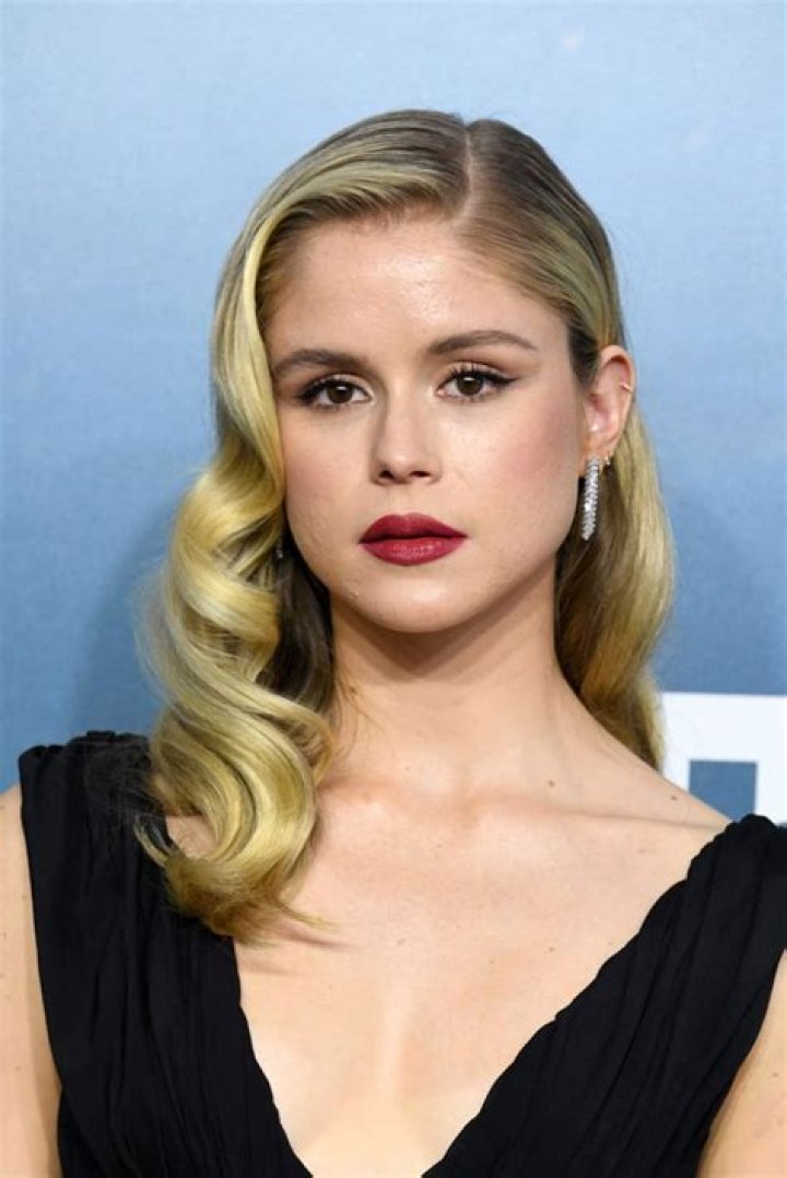 Erin Moriarty's Dating History Is Mysterious